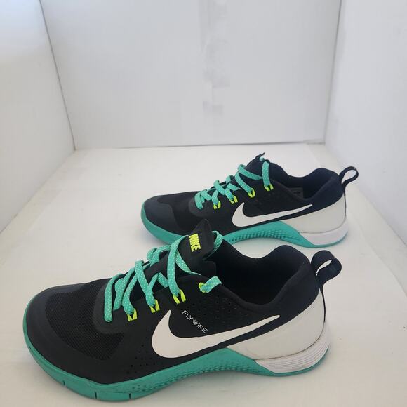 Women's Nike FlyWire 004 Sticky rubber size 7 Teal/Black - Picture 4 of 6